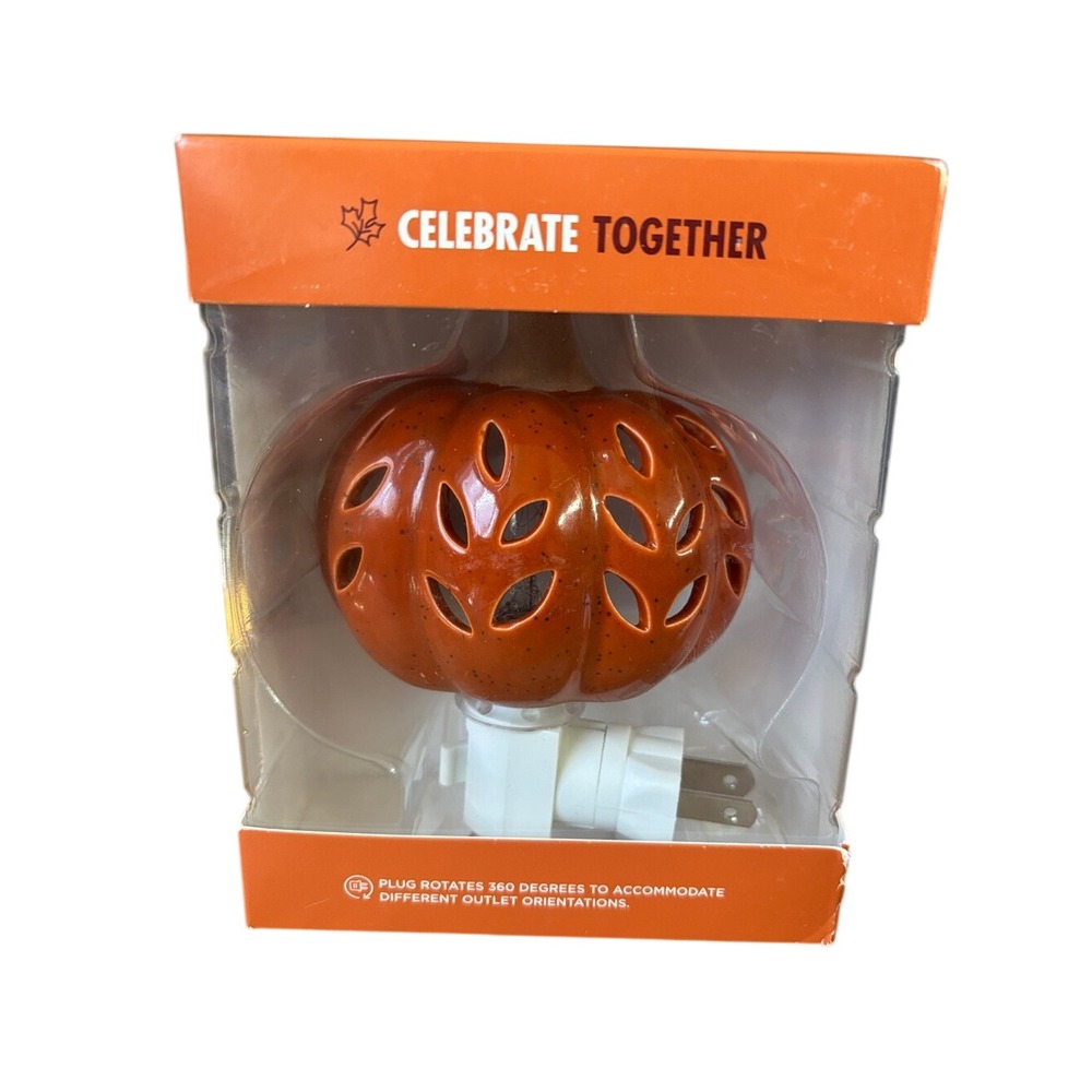 Celebrate Together Orange Pumpkin Cut Out Night Light Fall Halloween GIFT NEW